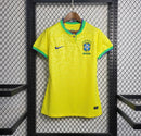 Camisa Feminina Seleção Brasil I 22/23 Nike - Amarelo